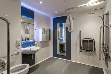 Skyline Platinum En Suite at Pavilion Court, 20 First Way, Wembley, London, HA90PE - Image 5